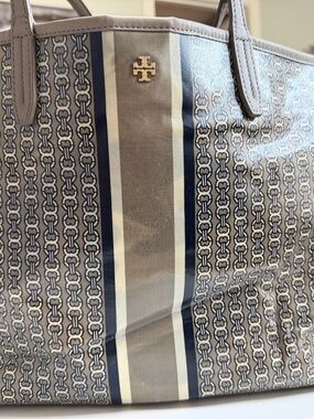Tory Burch Shoulder bag